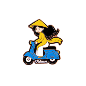 Huy hiệu Cô gái áo dài Vespa