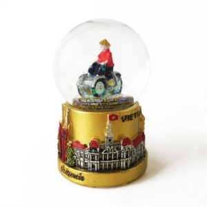 Quả cầu tuyết Xích Lô - TP HCM